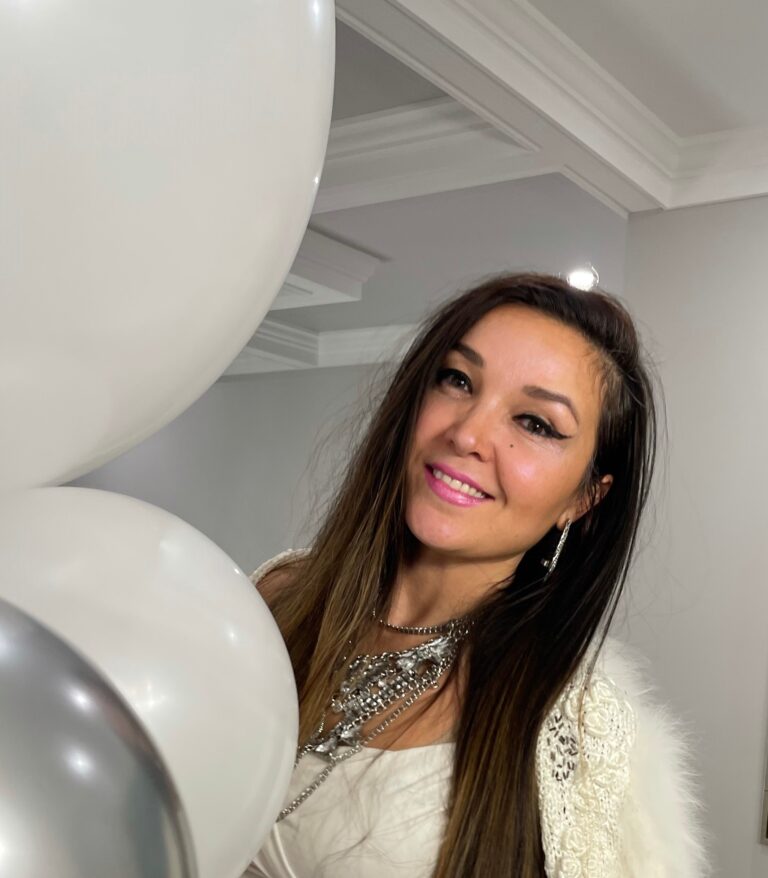 826c01df 69d3 42cd 8a6e 89d6bdb1ce6b 2 768x878